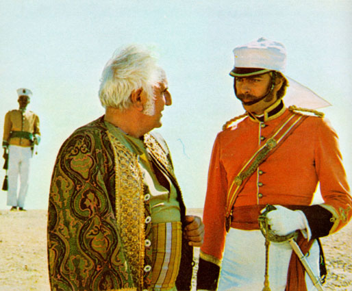 Lord Brooke spiega al colonnello la leggenda della Tigre della Malesia